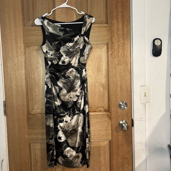 Maggy London women’s floral Black and Cream Dress size 8 - Picture 1 of 8